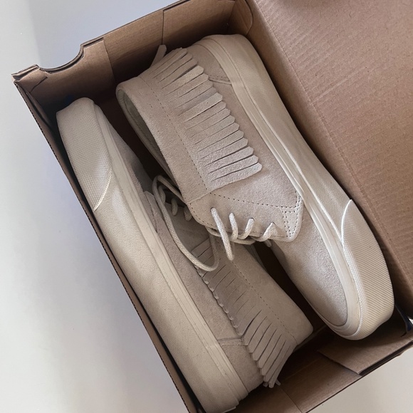 Women’s Mid Top Chukka Moc Vans - Blanc W7 - Picture 2 of 4